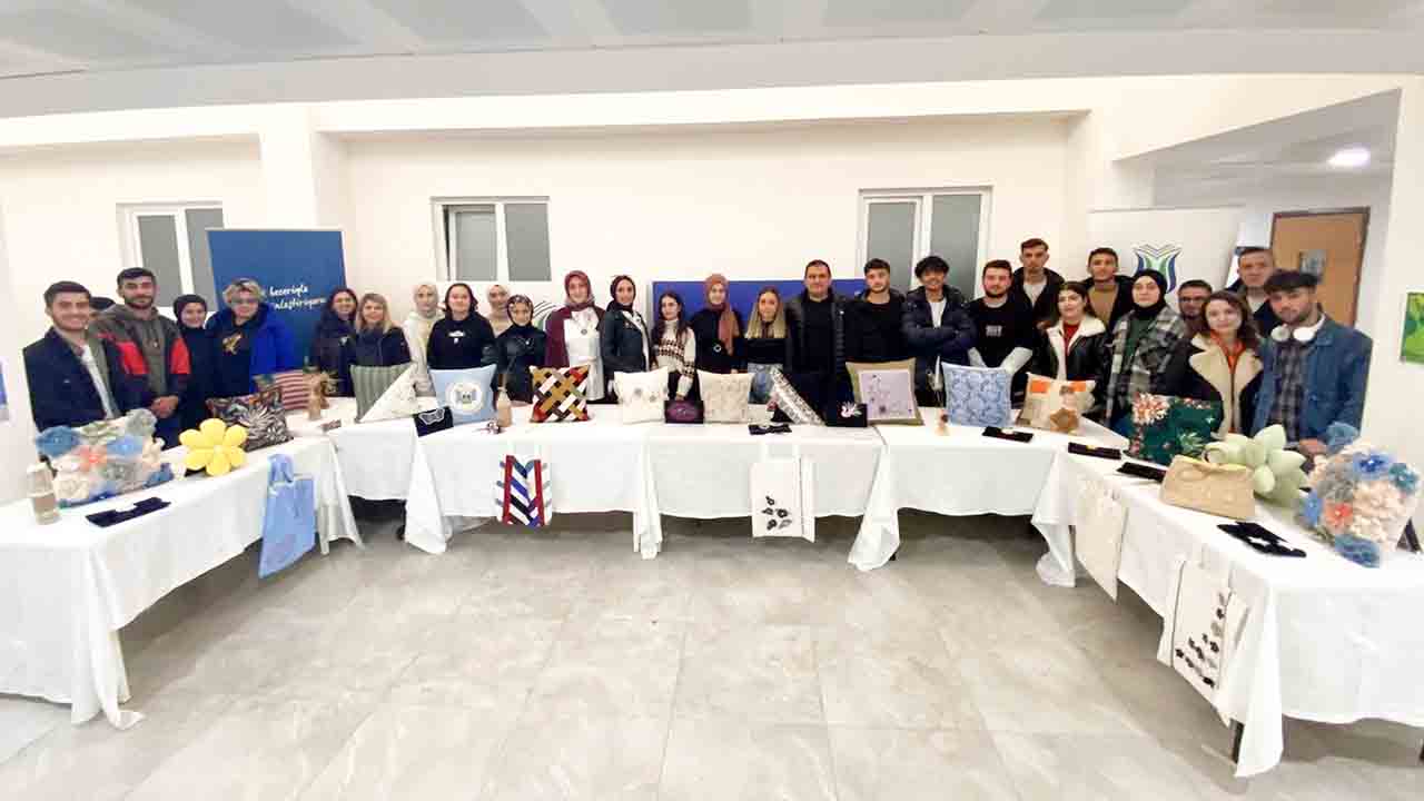 Ürün ve tasarımlarla atık azaltımına dikkat çektiler