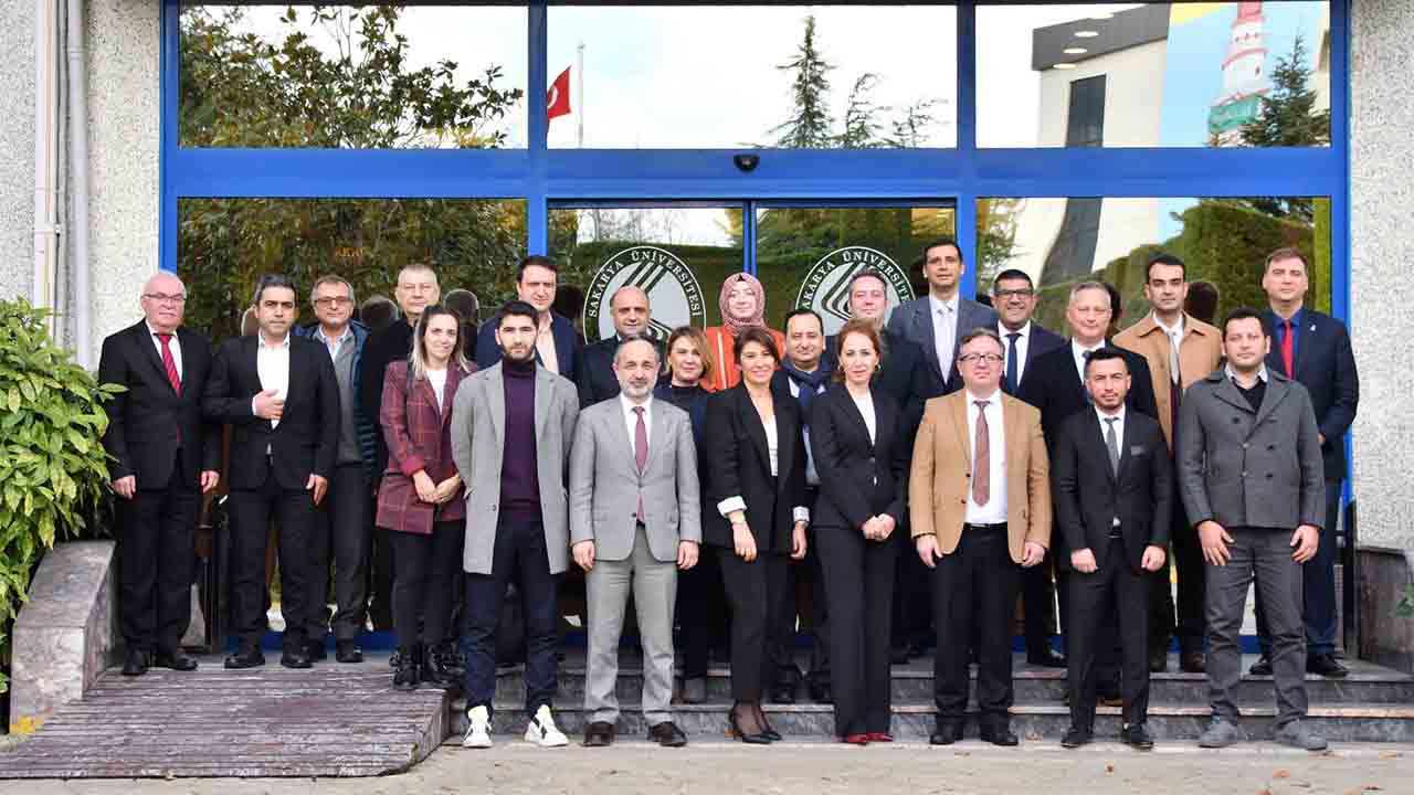 Üniversite-Sanayi iş Birliği için imzalar atıldı