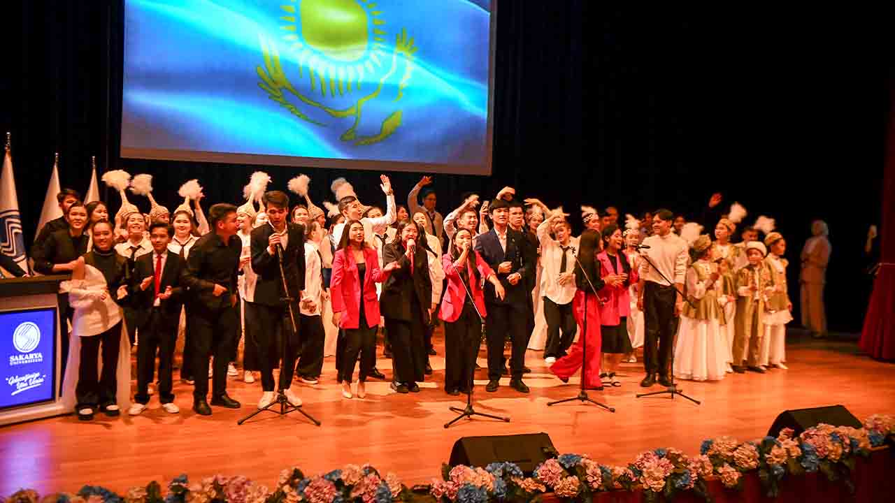 Kazakistan’ın bağımsızlık günü kutlandı