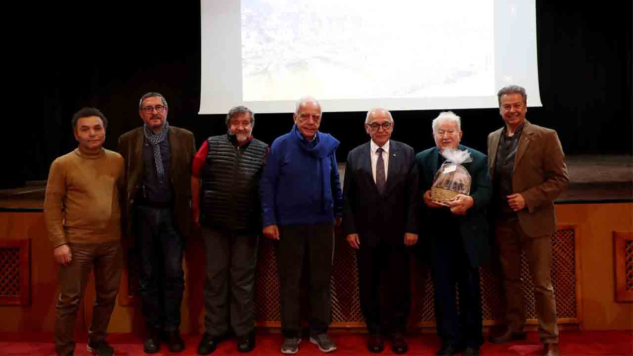 ‘Sakarya Bir Başka’ fotoğraf yarışmasının seçici kurulu toplandı