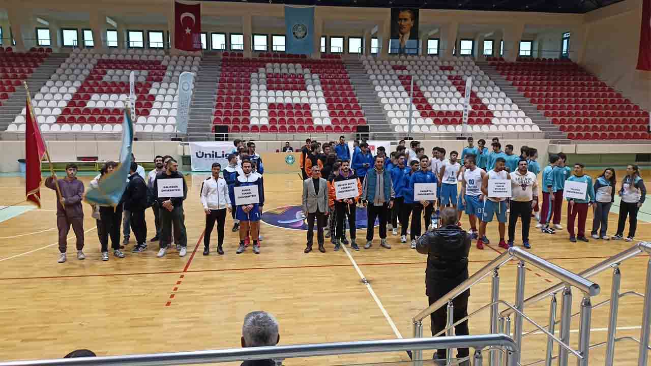 Şampiyon “Sakarya Üniversitesi”