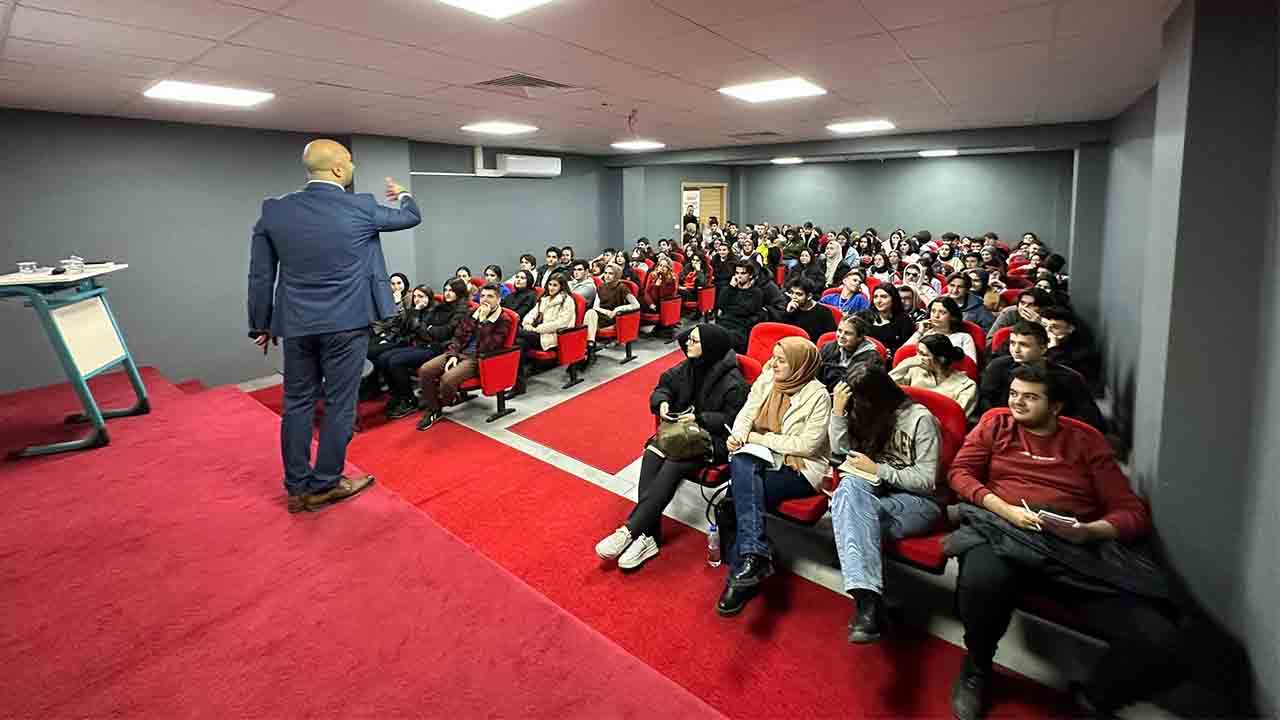 Sakarya’da Geleneksel YKS Seminerleri