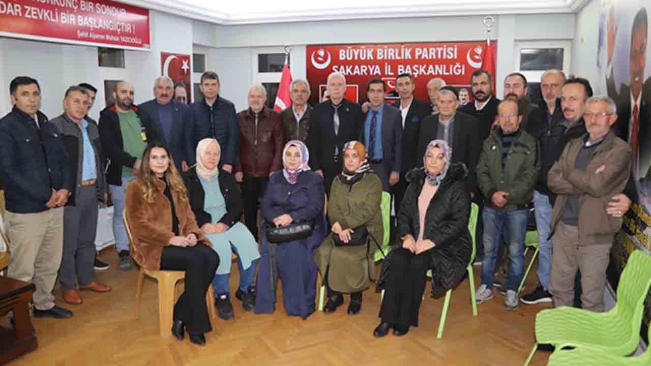 Akçay ve Karayel, BBP’ye katıldı