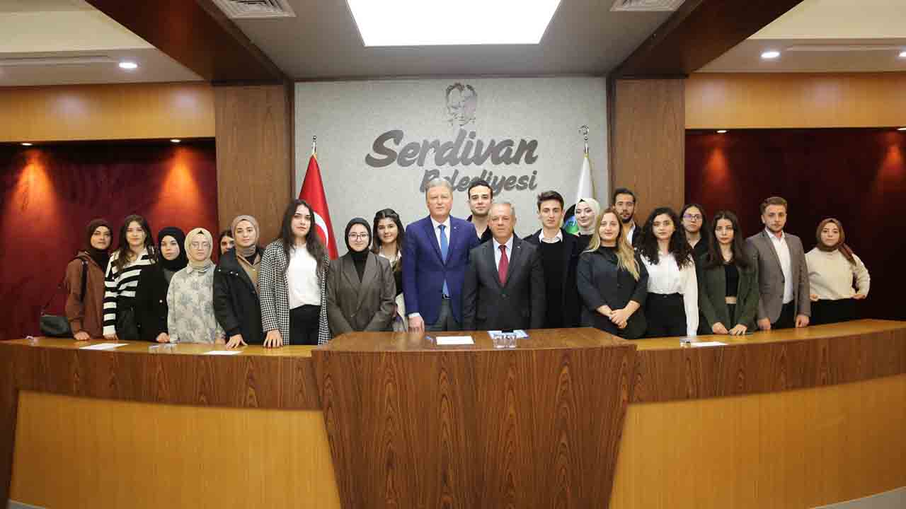 Serdivan’da yılın son meclisi toplandı