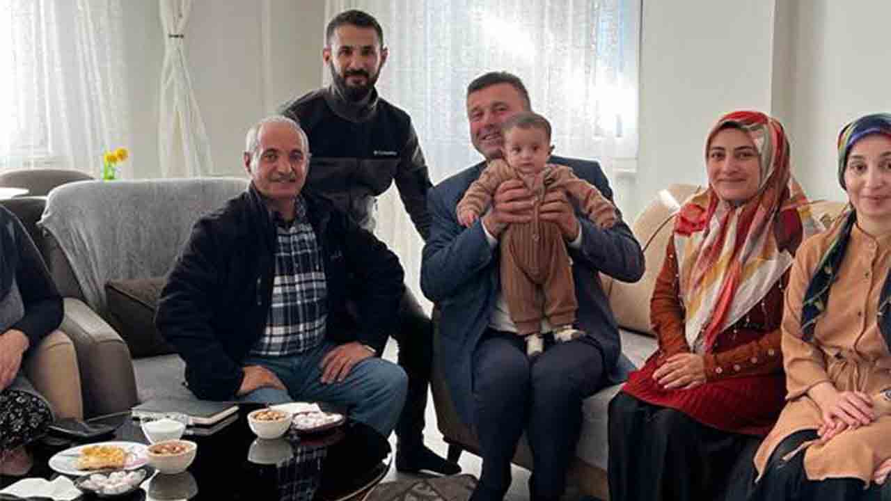 Başkan Özen’den, Yaşlı ve Yeni Doğan bebeklere ziyaret