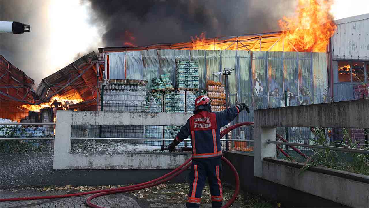 Büyükşehir hazır kıta: En zor anlarda binlerce kişiye ‘hayat’ oldular