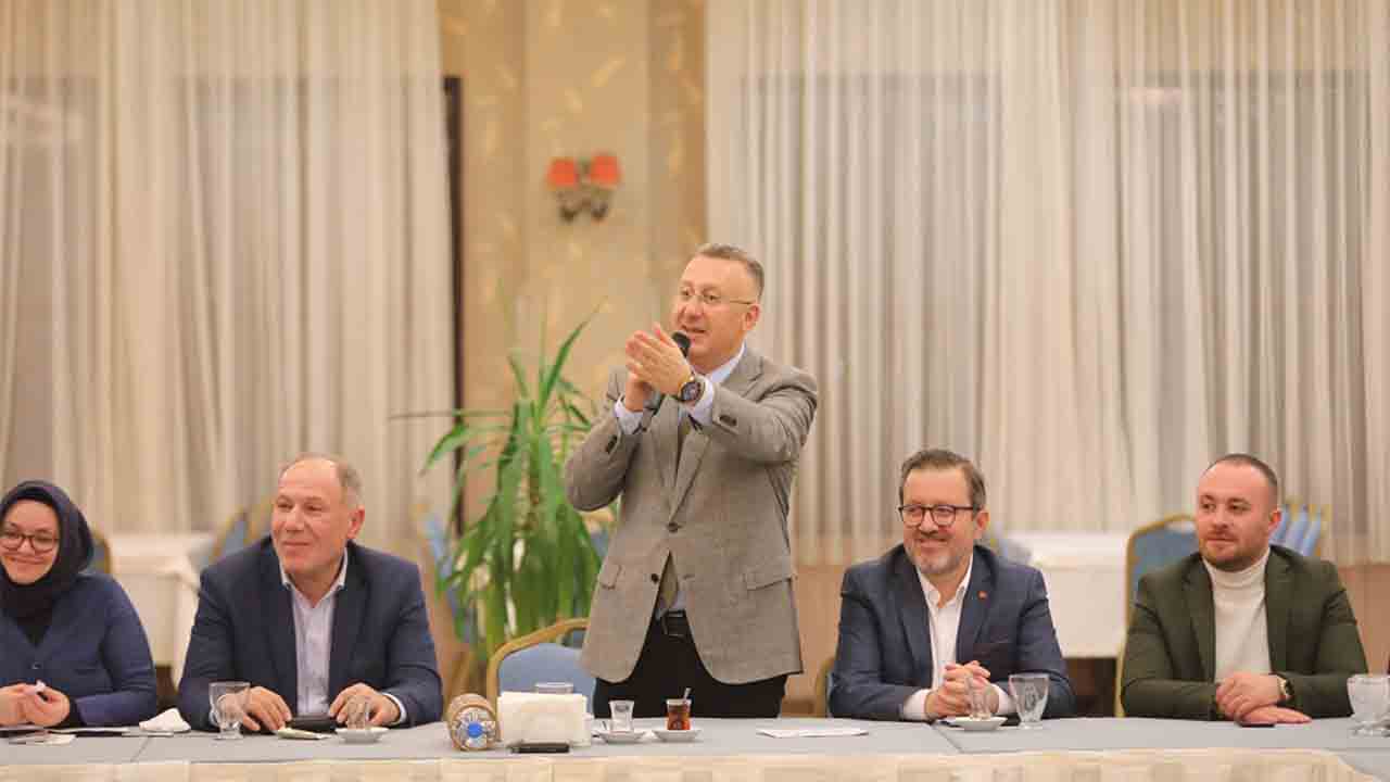 Başkan Işıksu, Mahalle Başkanları ile Buluştu