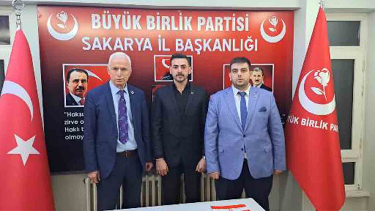 Büyük Birlik Partisi’ne katılımlar sürüyor