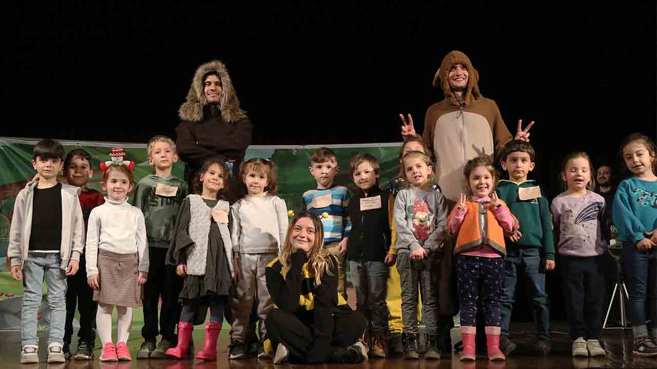 Minikler ‘Arı Maya’ ile eğlendi