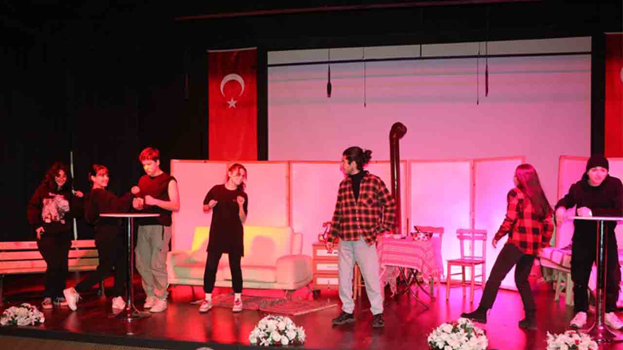 Kültür ve Sanat Yarışmaları “Hayallerini Sahneye Taşı” İl Finali ile son buldu