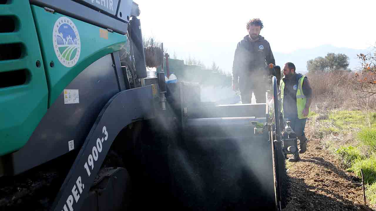 Büyükşehir Pamukova Turgutlu’da işleme başladı