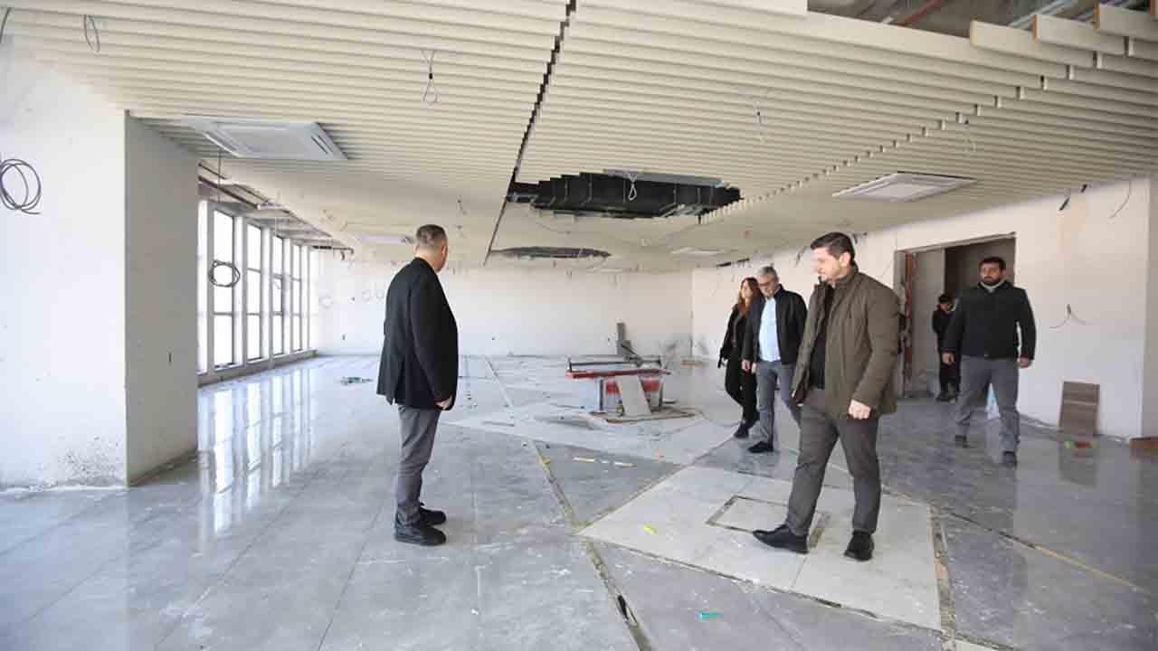 Ada Pazar Güneşler açılışa çok yakın