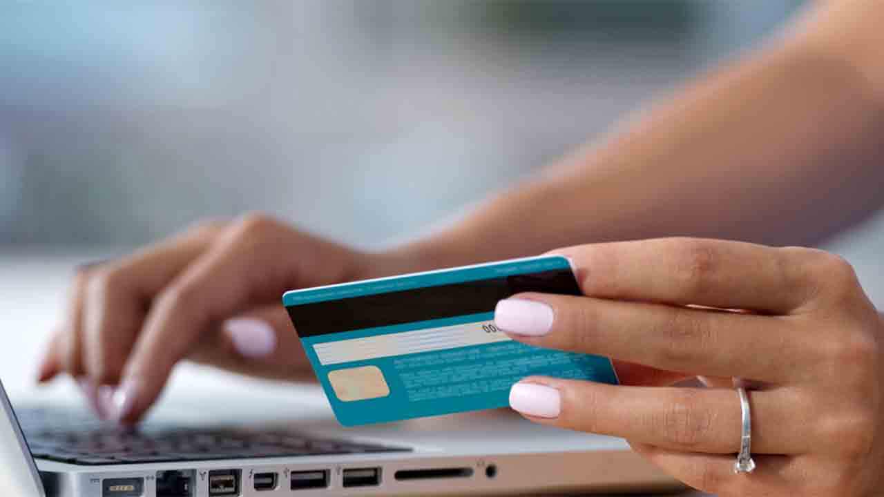 Basit parola kullanıp riske girmeyin