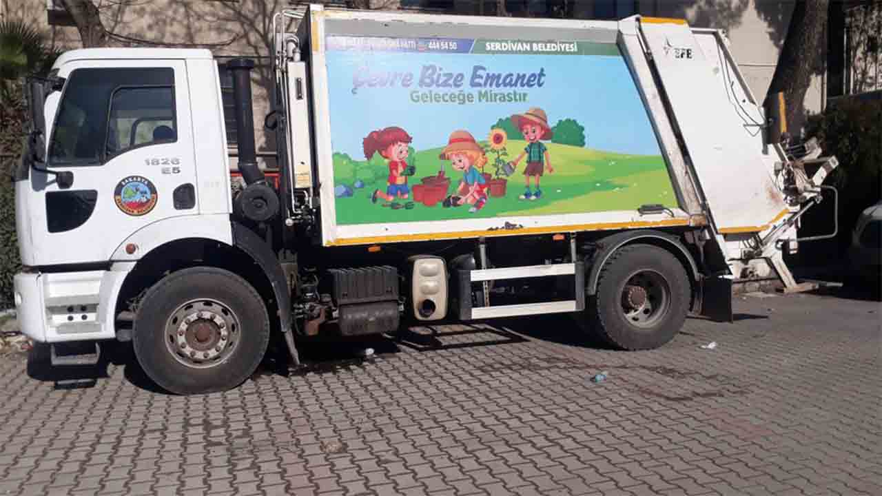 Serdivan Belediyesi’nden Maraş’a Destek