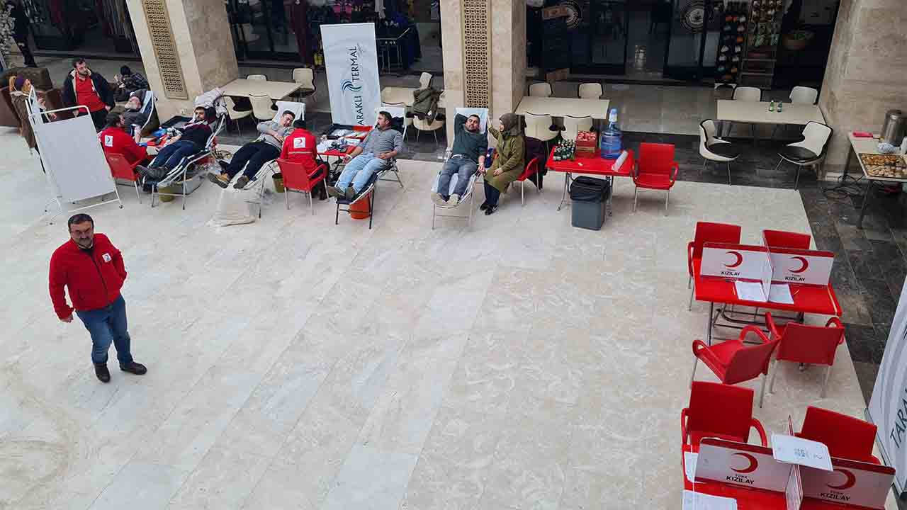 Taraklı Termal, Kızılay’ın çağrısına kan vererek destek oldu