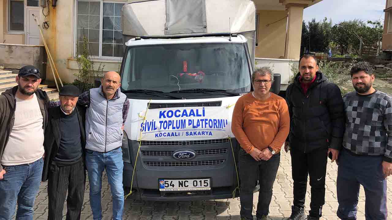 Kocaali Sivil Toplum Platformu Deprem bölgesinde 501 adet gıda kolisi dağıtımı gerçekleştirdi