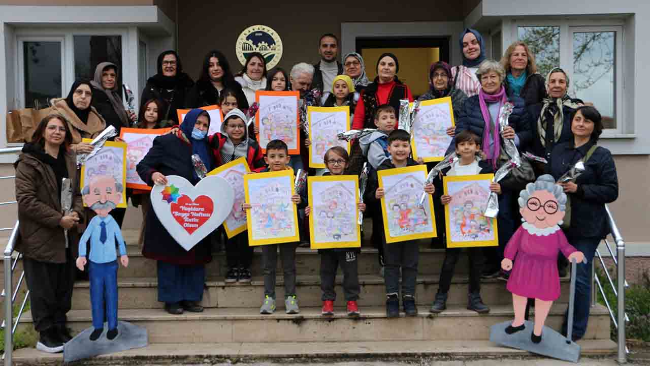 Çocuklar YADEM’de yaşlılarla resim yaptı