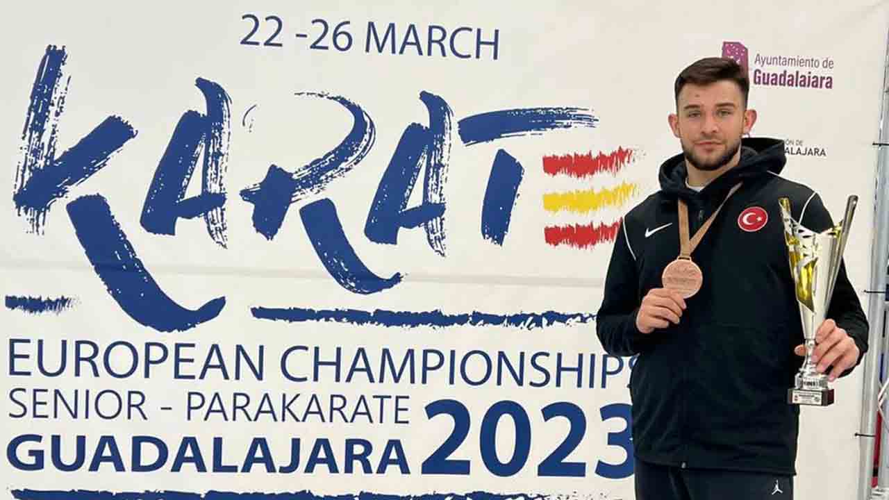 Büyükşehir sporcusundan derece geldi