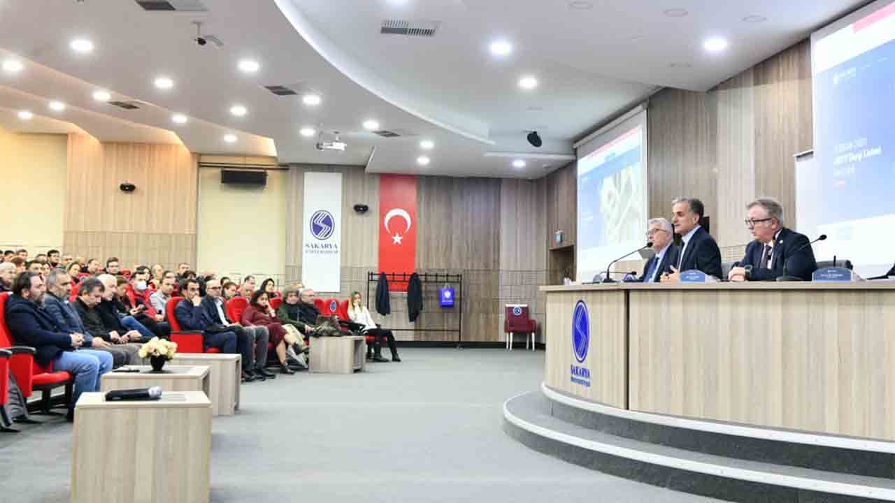 Sakarya Üniversitesi’nde Akademik Genel Kurul toplantısı gerçekleştirildi