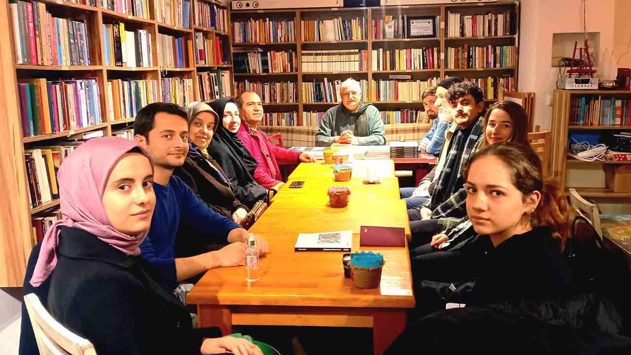 Kulüp İzmit, Yazar Tuna’yı ağırladı