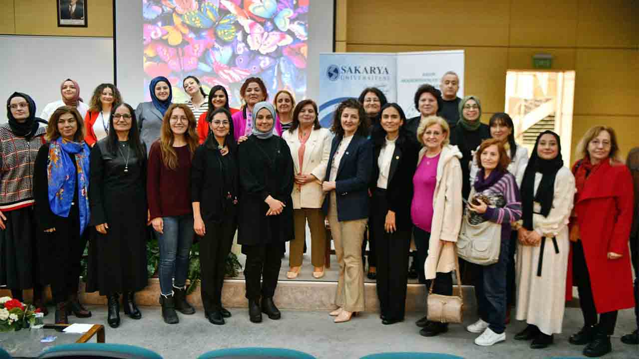 SAÜ’de Dünya Kadınlar Günü Programı Düzenlendi