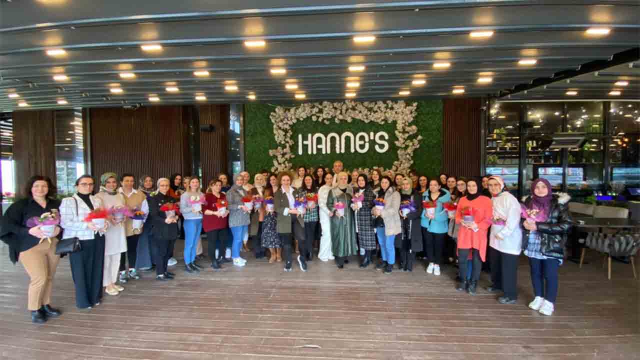 Kadın çalışanlarımız baş tacımız