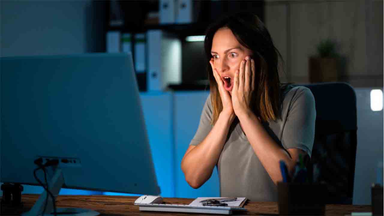 Sahte WhatsApp ve Telegram uygulamaları alarmı