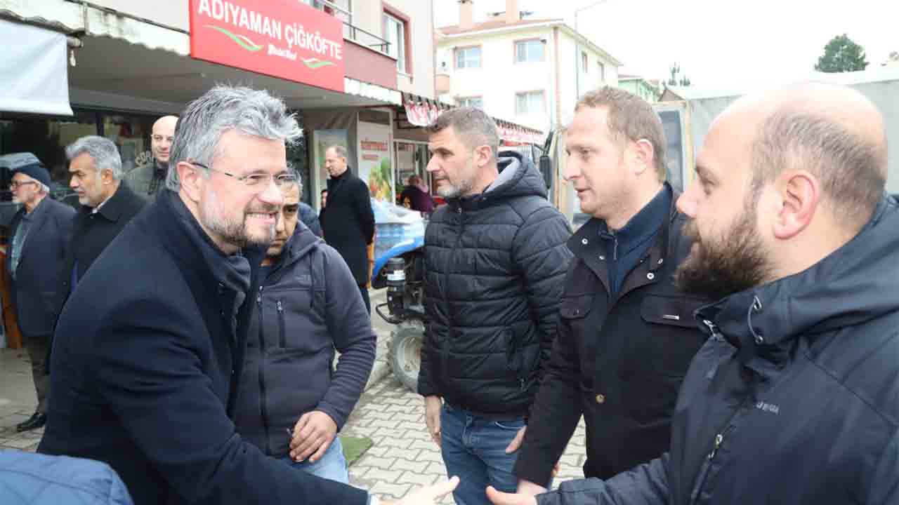 Akar ve Babaoğlu Akova’da vatandaşla buluştu