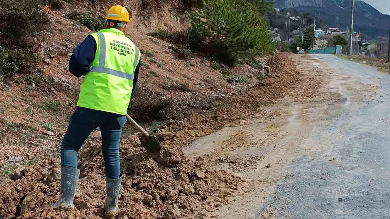 Büyükşehir Belediyesi bir mahalleye kesintisiz içme suyu sağlıyor
