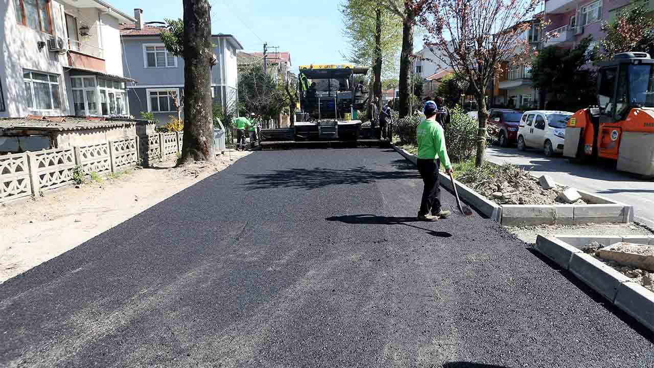 Erenler Zübeyde Hanım Caddesi, Bayram Coşkusuna hazırlanıyor!