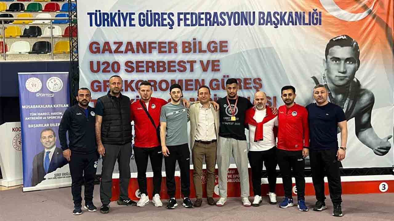 Büyükşehir Güreş Takımı, Türkiye Şampiyonası’nda Başarılı performans gösterdi