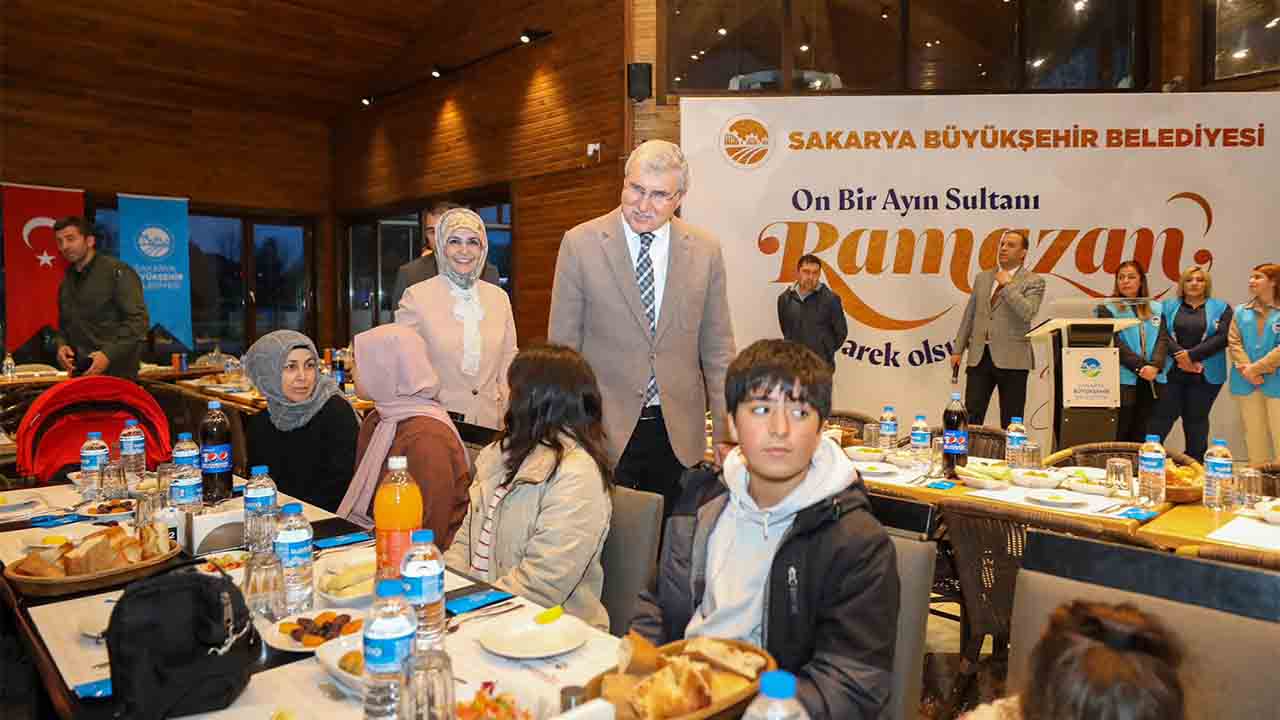 İlk günden itibaren kardeşlerimizin yanındayız