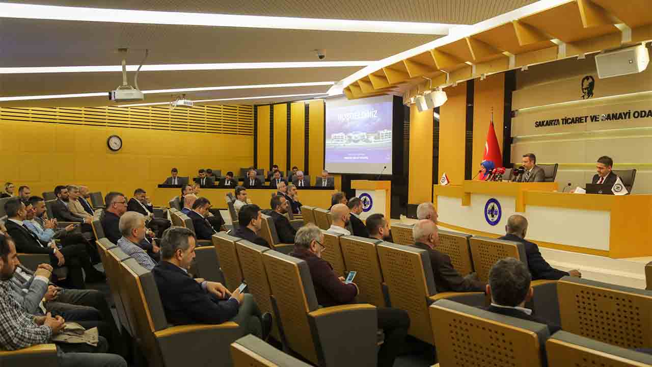 Hiçbir Konu Deprem Gündemimizin önüne geçmemeli