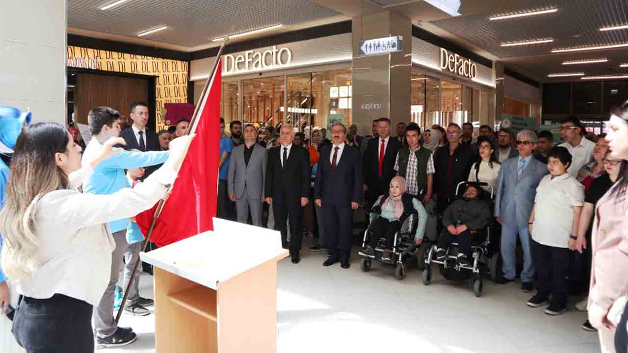 Serdivan Maarif Ailesi Engelliler Haftasını Kutladı