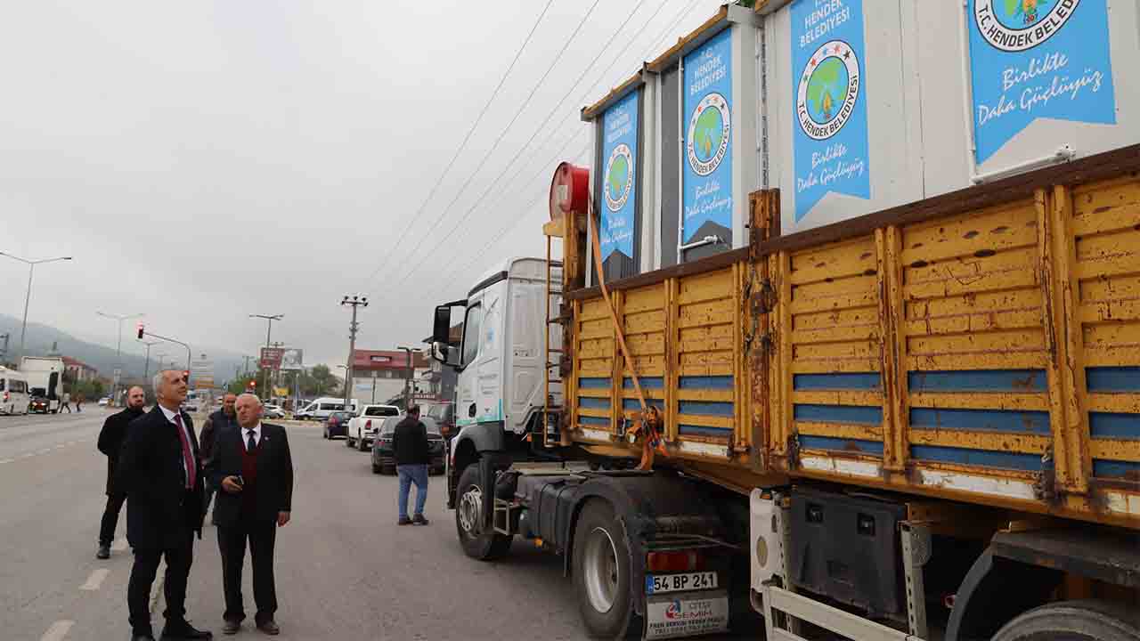 Hendek Belediyesinden Deprem bölgesine seyyar Wc ve Banyo