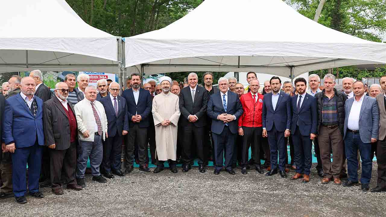 48 derslikli yeni İmam-Hatip Lisemizi 2023 yılı içinde hizmete alacağız