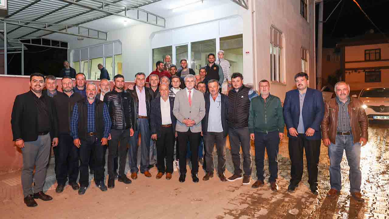 Başkan Yüce’nin son durağı Geyve: “Tarımın kalbi Geyve’yi birlikte şahlandıracağız”