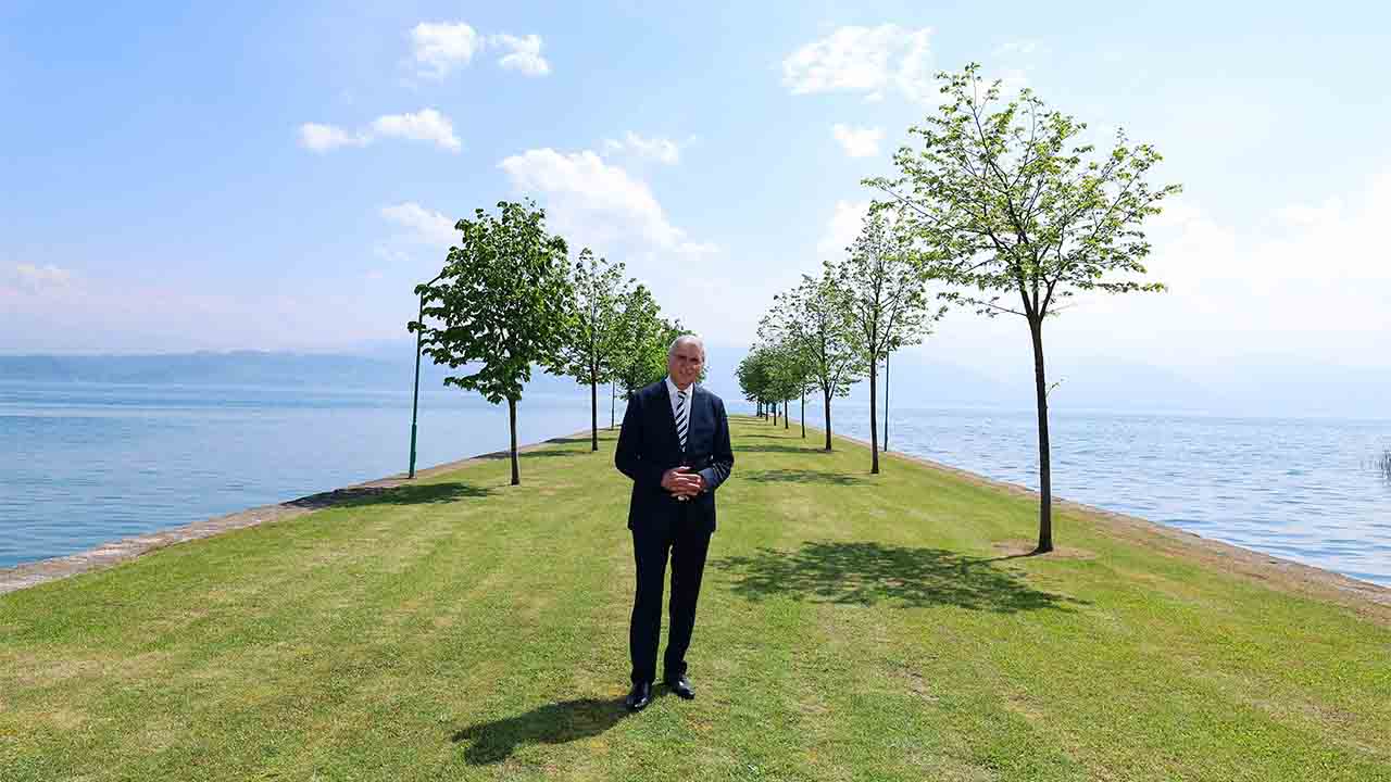 Yüce Sapanca Gölü kenarında kritik veriyi paylaştı: “O sınırın üzerine çıktık”