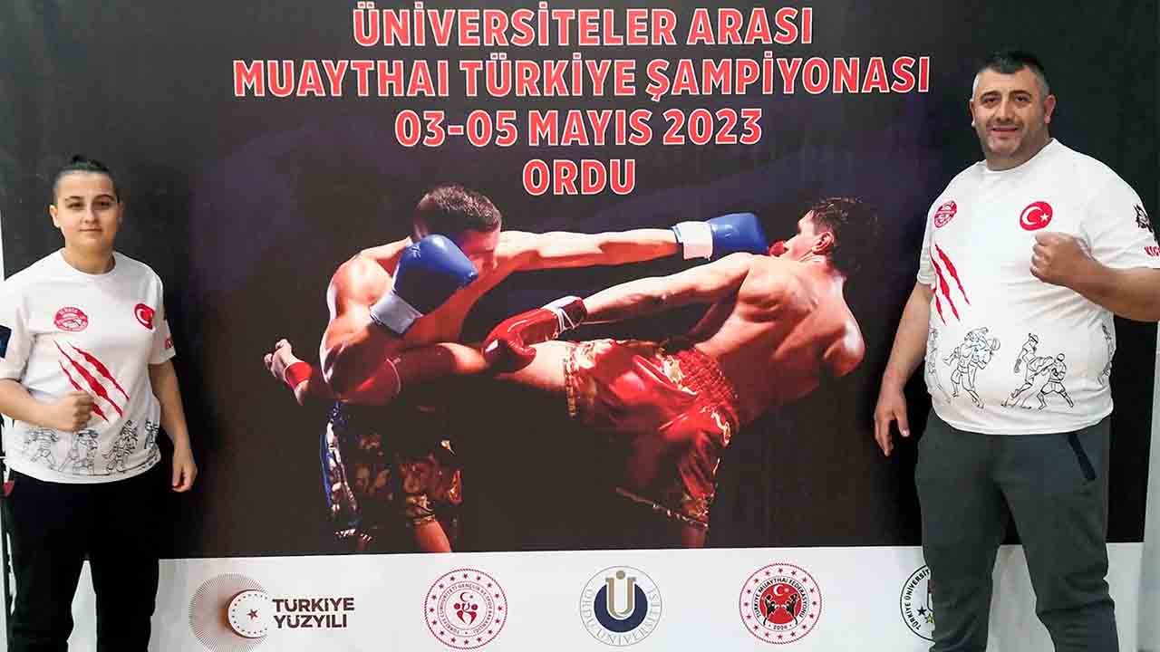 SUBÜ öğrencilerinden bir altın bir gümüş madalya